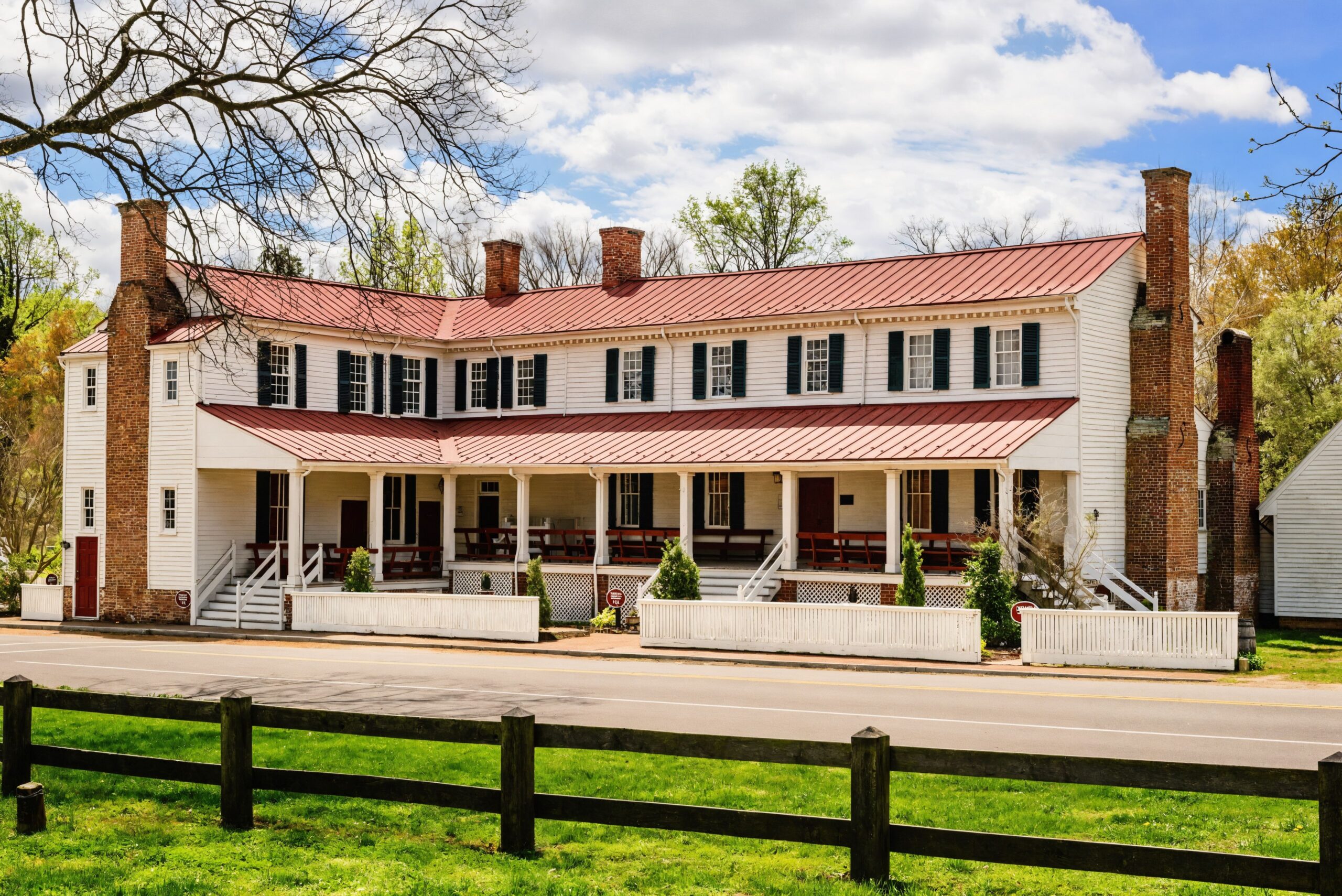 Hanover Tavern Exterior