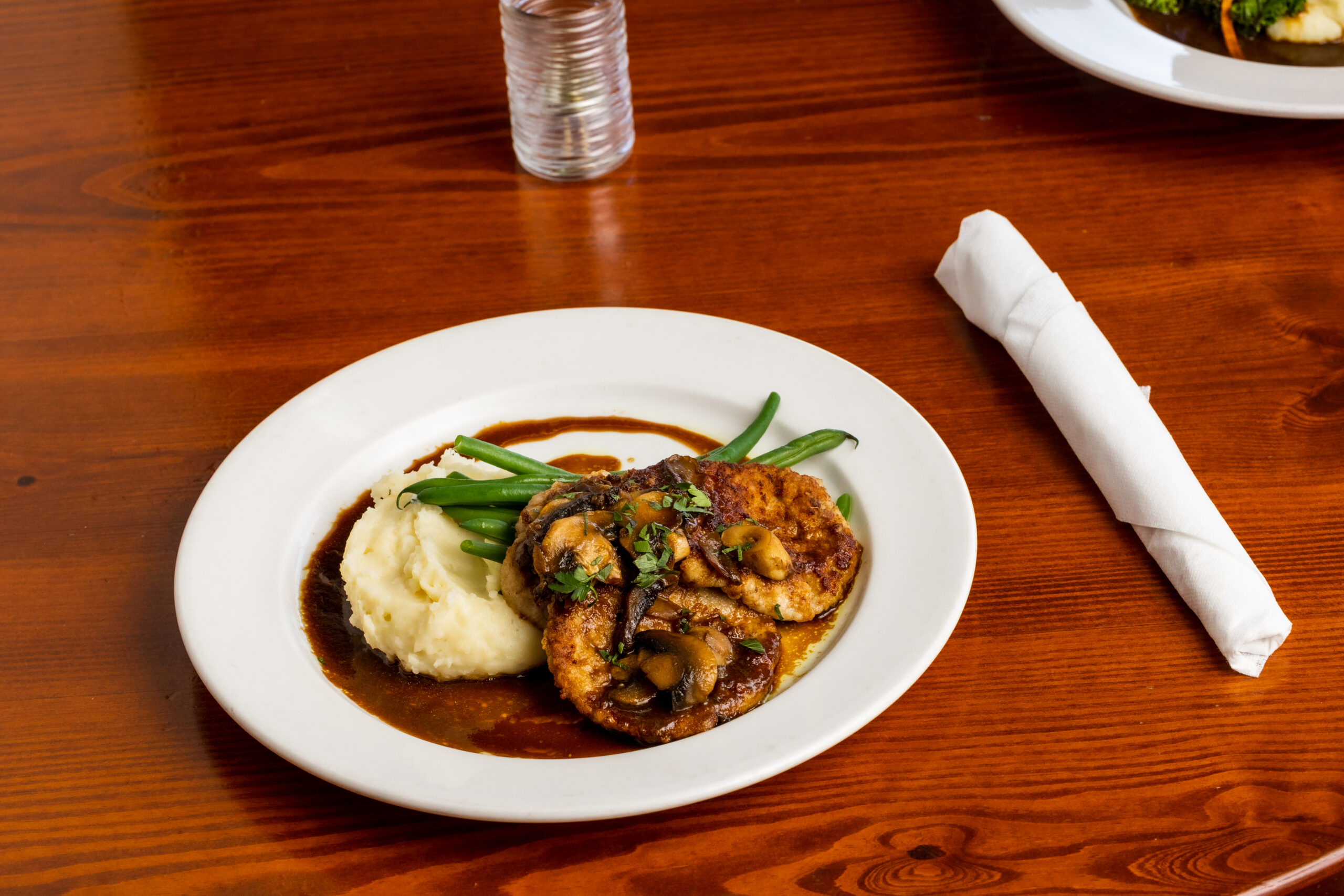 dining_ironhorse_food (2)